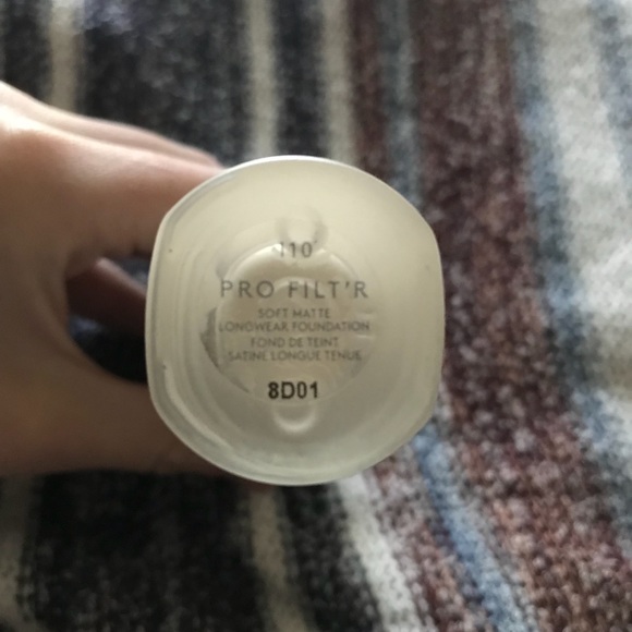 FENTY BEAUTY PRO FILT’R LONGWEAR FOUNDATION - Picture 3 of 3